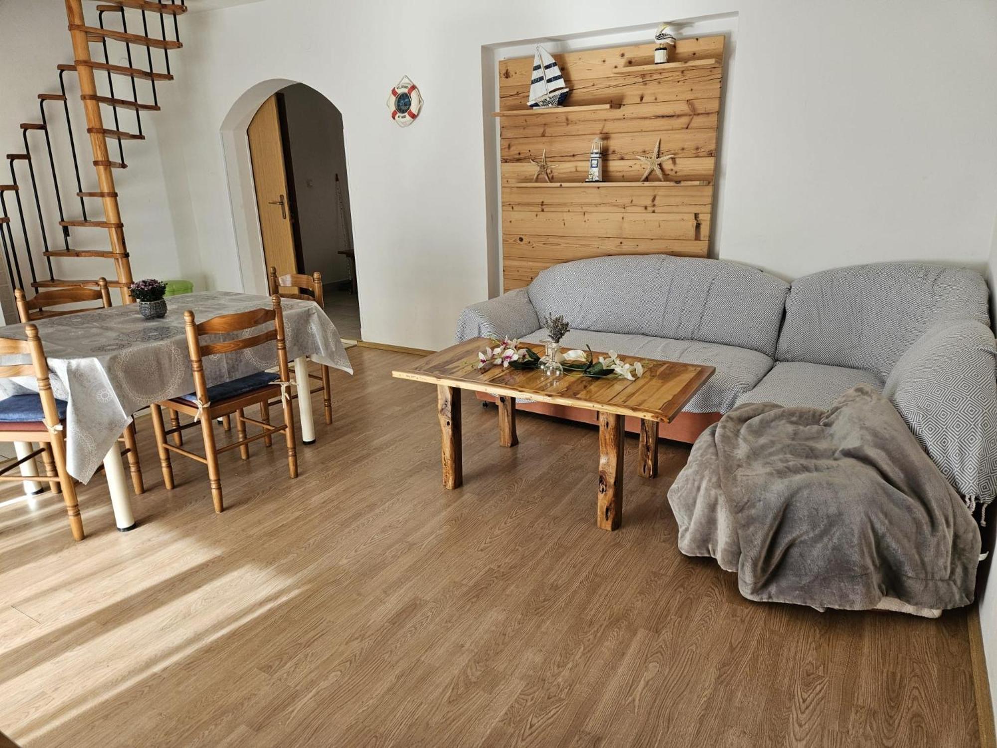 Pljesa Apartments Supetarska Draga Εξωτερικό φωτογραφία